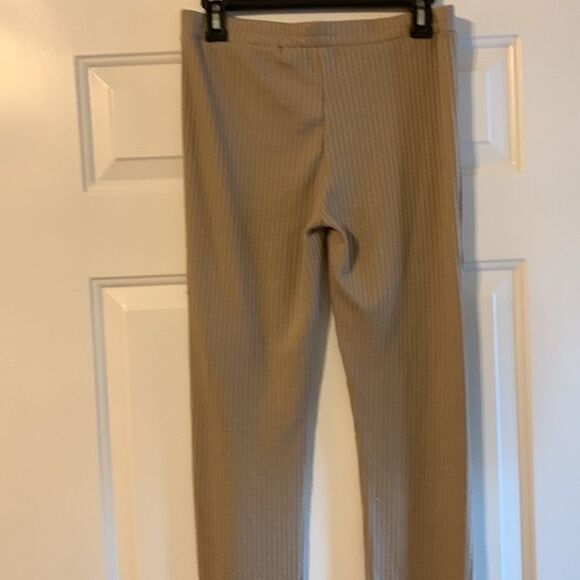 Liberty love size large Tan lounge pants - Picture 2 of 7